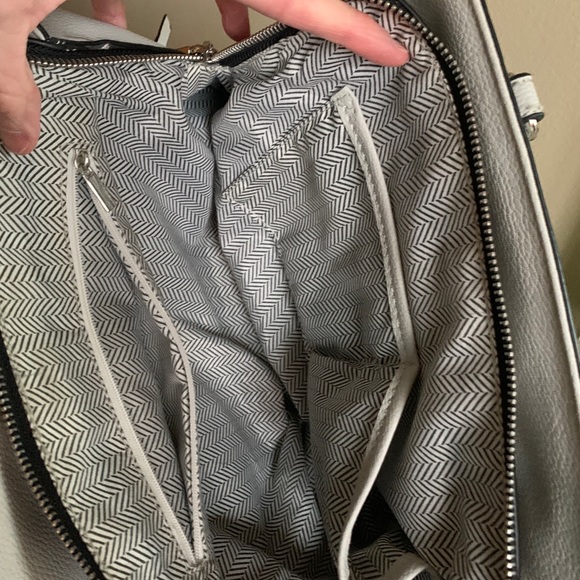 Pebbled leather gray hand bag with handles - Picture 10 of 11